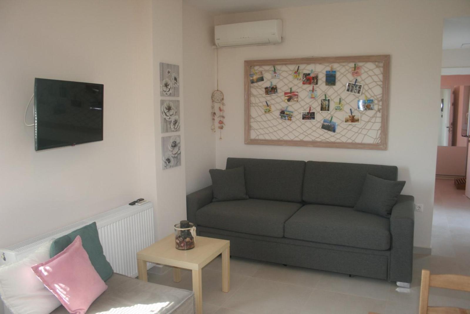 Ellie's Guesthouse, Nafplio Apartment