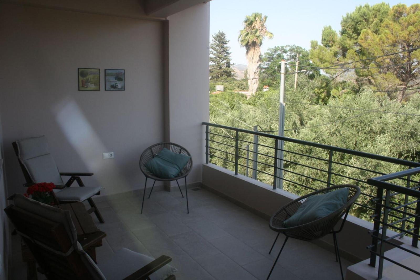 Ellie's Guesthouse, Nafplio * Aria